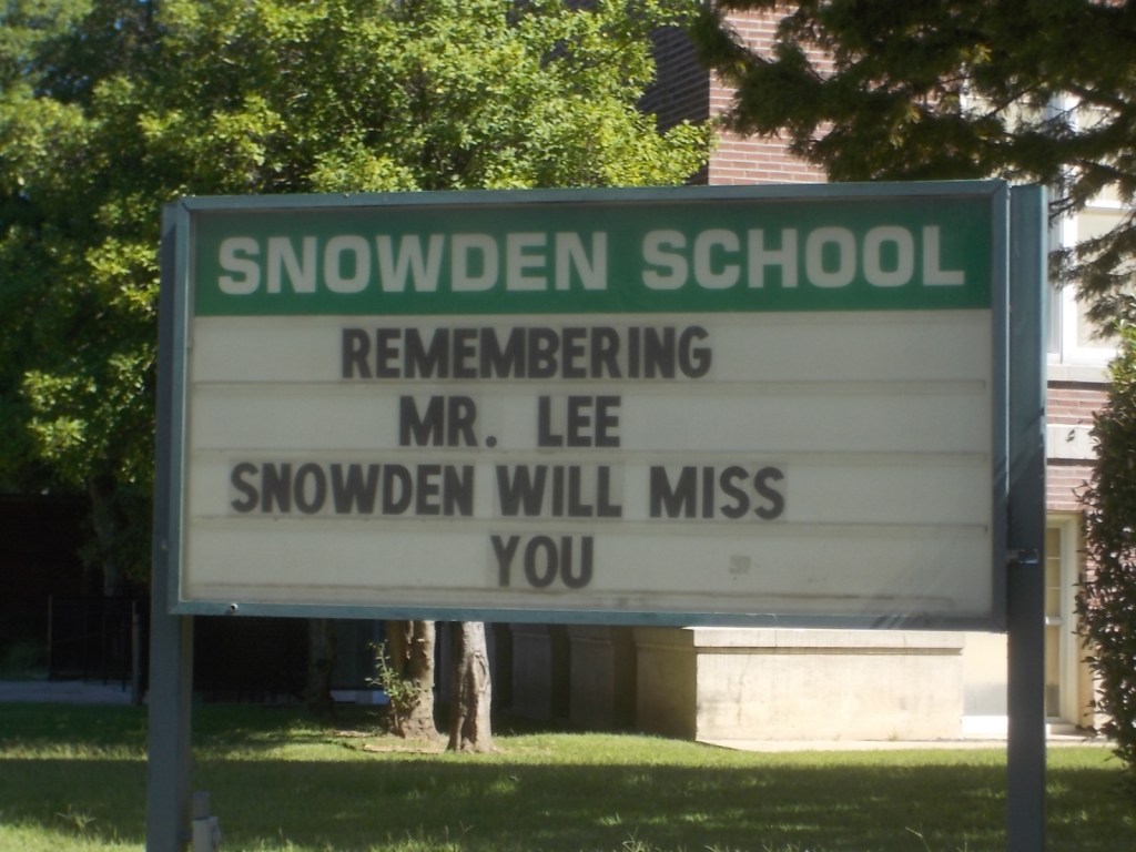 091415 (1) Sign at Snowden School