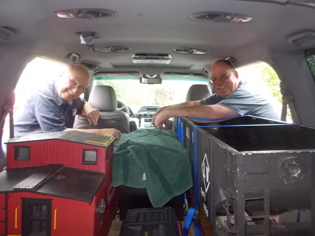 050316 (5) John Dennis pose with loaded car.JPG