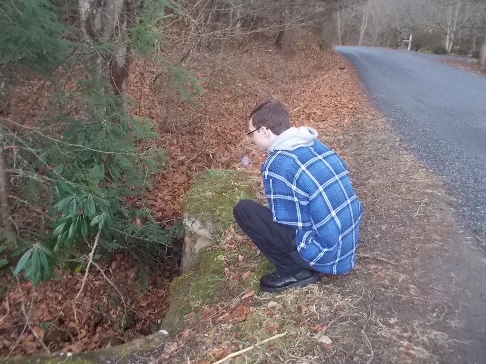 122716 D listens to Park Branch.JPG