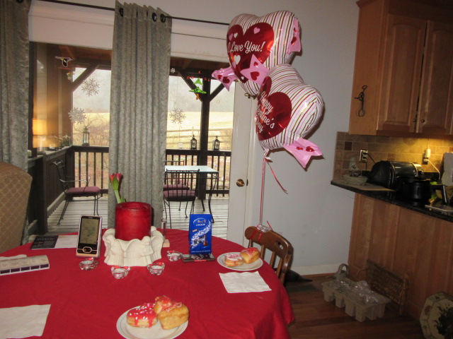 021418 Valentine breakfast table.JPG