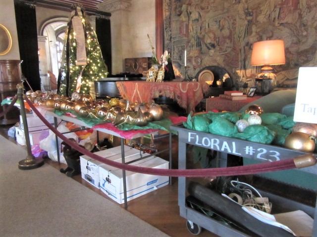 010919 Undecorating at Biltmore.JPG